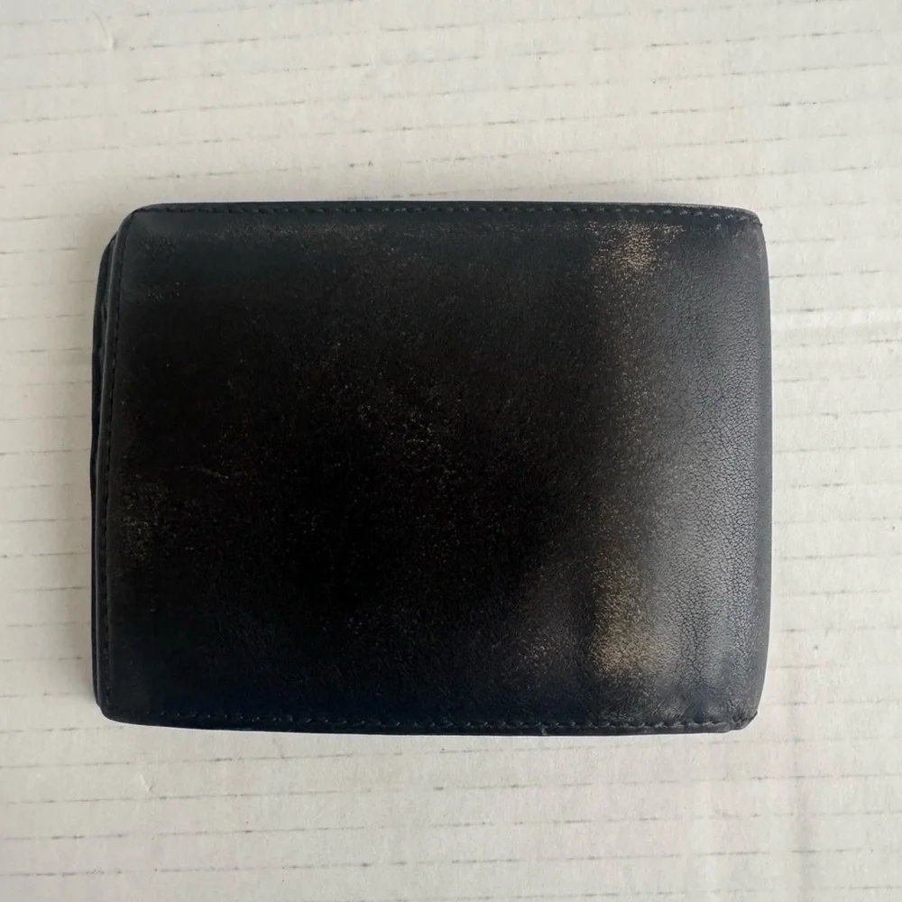 Tumi Classic Black Leather Wallet